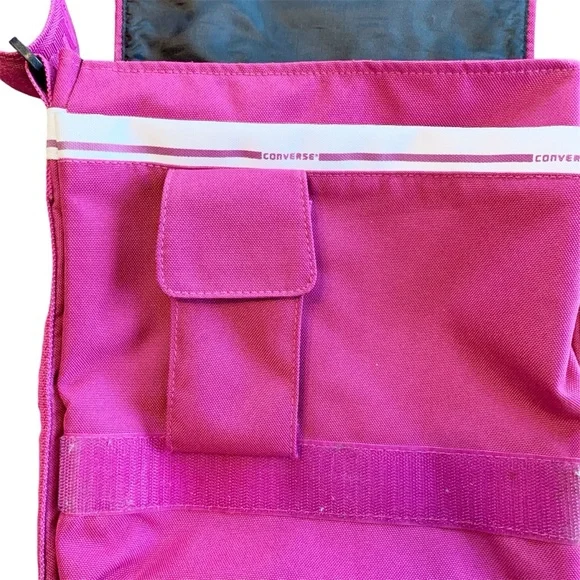 CONVERSE | messenger bag deep pink with extendable shoulder strap - Picture 4 of 12